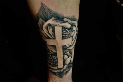 cross tattoos|More.